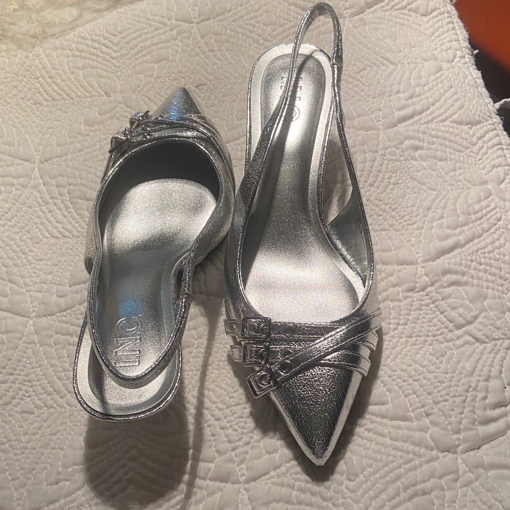 Style & Co. Metallic Silver Pointed Slingback pumps with Buckles